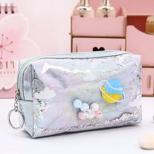 ⬇️ $29 Makeup bag space holographic NWT